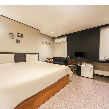 Elysee Hotel Busan Exterior photo